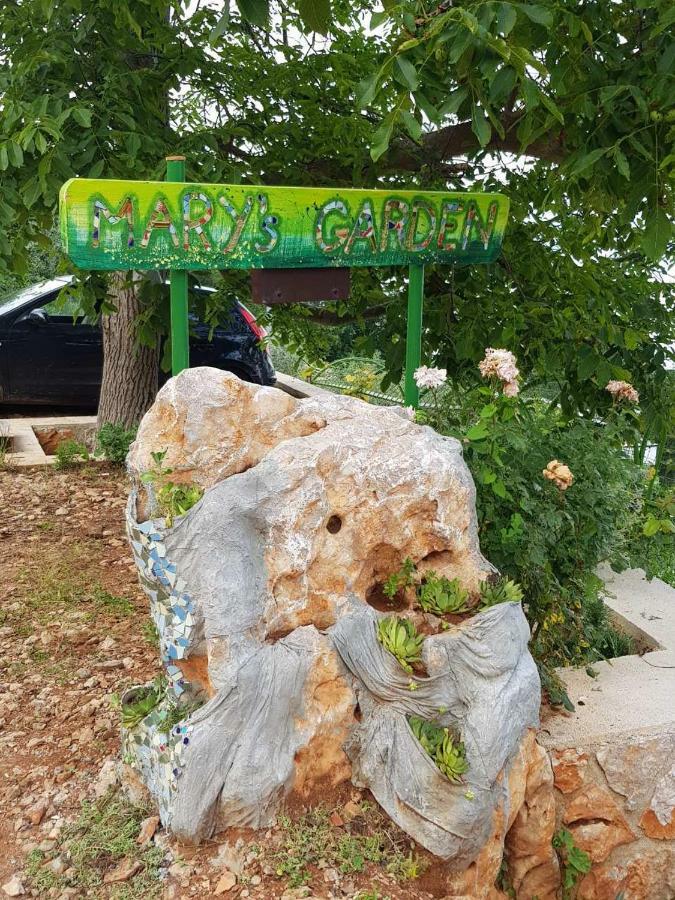 Mary'S Garden Villa Tulisevica Exterior foto